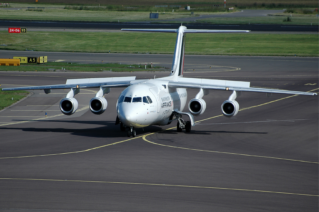 EI-RJD (E2334) 1998 British Aerospace Avro RJ85
