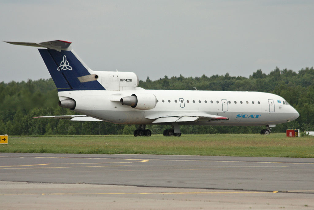 UP-Y4210 (4520422306016) 1993 Yakovlev Yak-42D