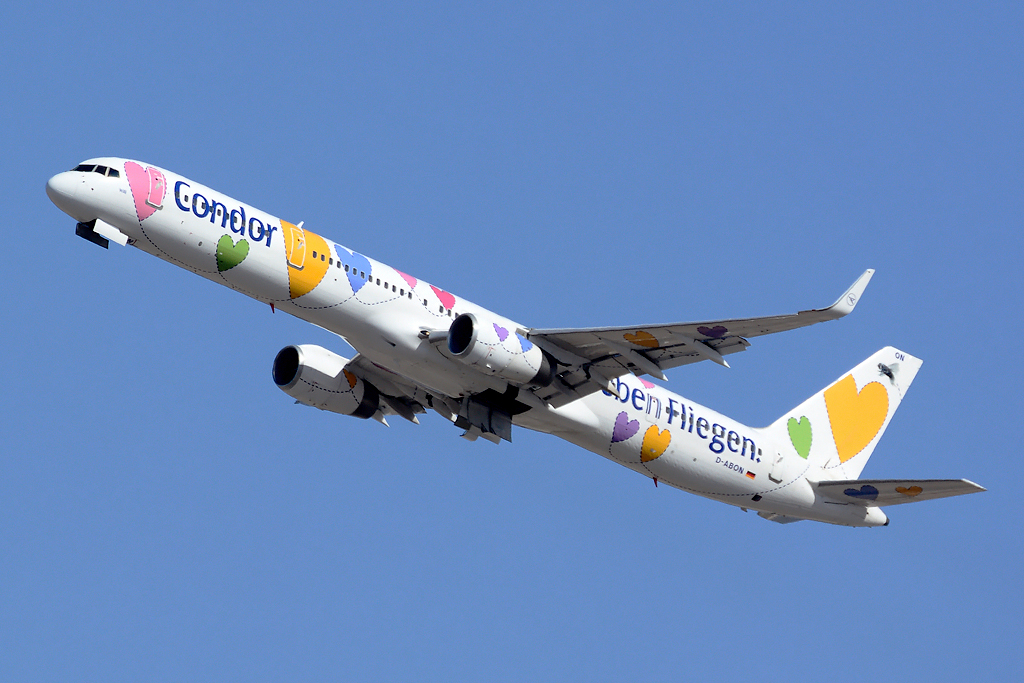 D-ABON · Boeing 757-330 · (LPA / GCLP)