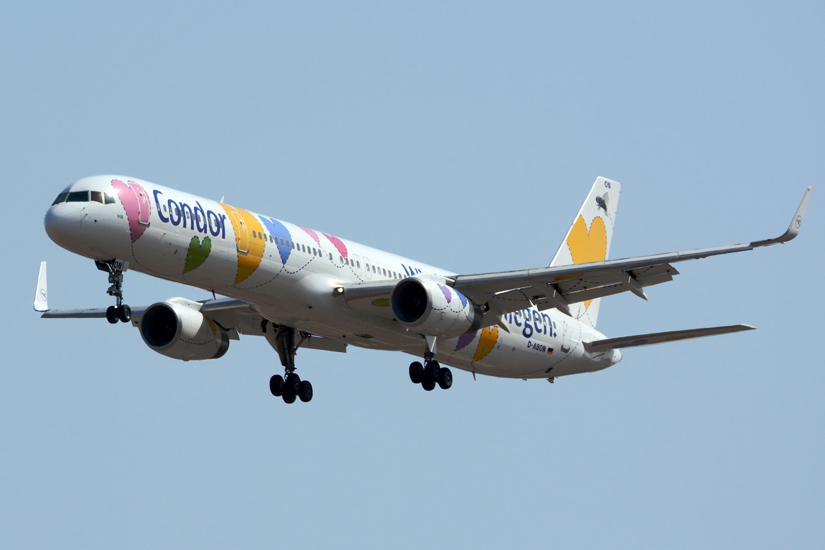 D-ABON · Boeing 757-330 · (LPA / GCLP)