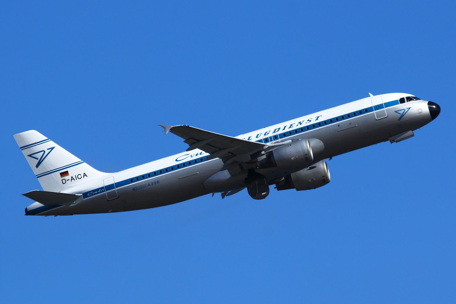 D-AICA · Airbus A320-212 · (LPA / GCLP)