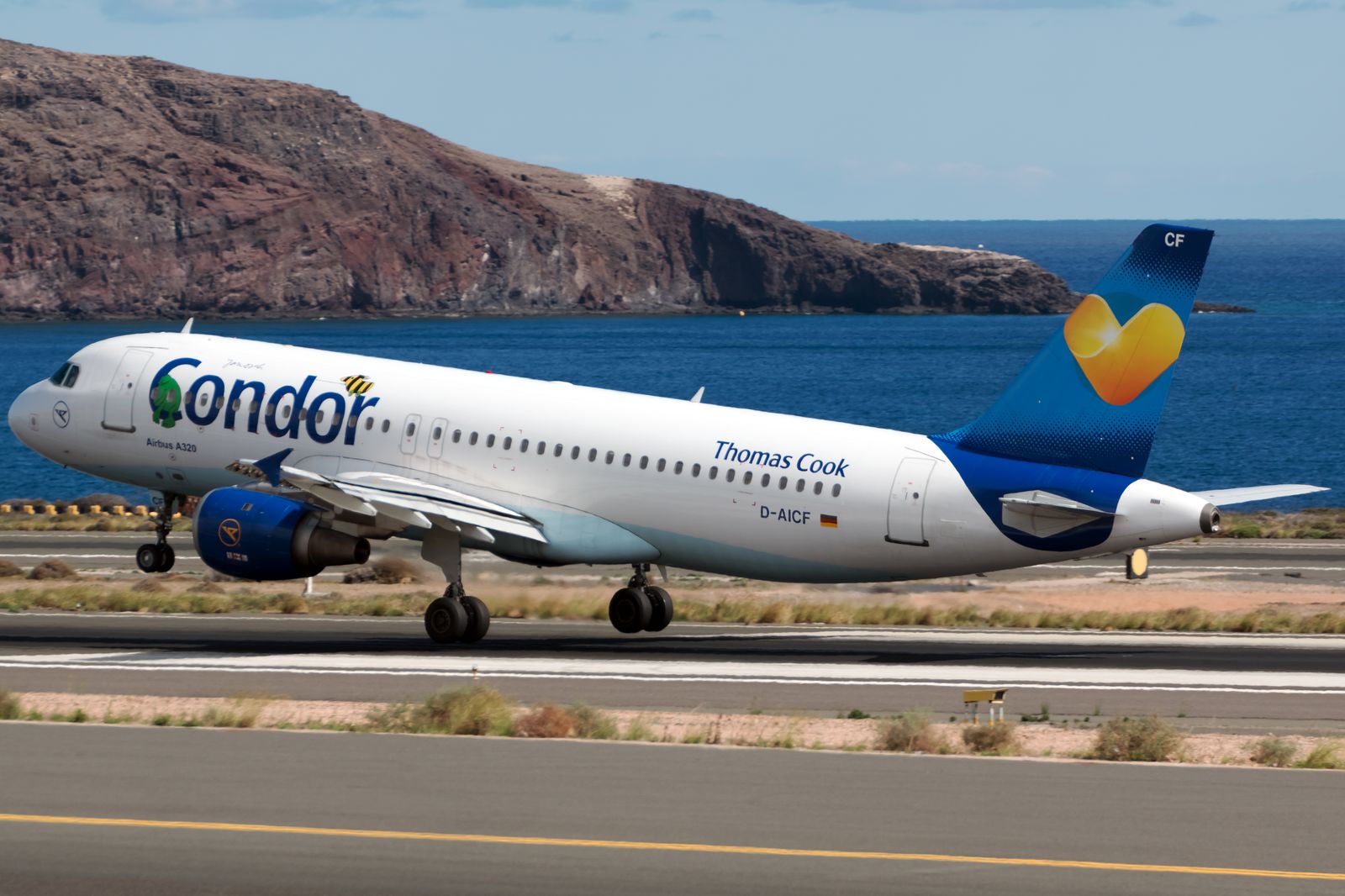 D-AICF · Airbus A320-212 · (LPA / GCLP)