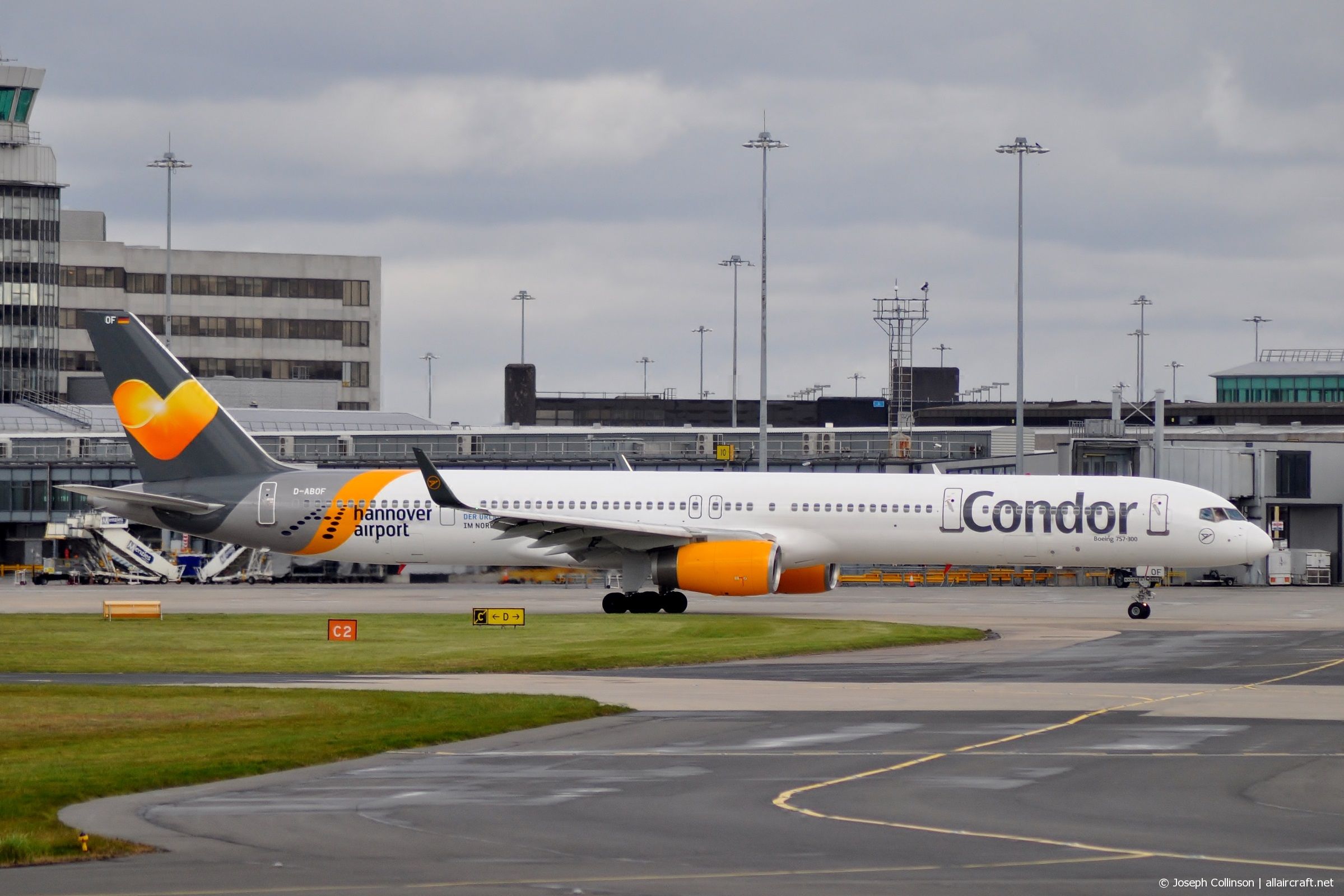 D-ABOF (29013) 1999 Boeing 757-330(WL)
