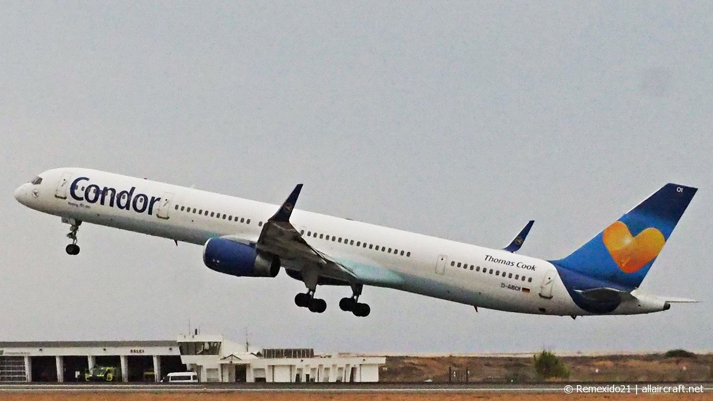 D-ABOI · Boeing 757-330(WL) · (FAO / LPFR)