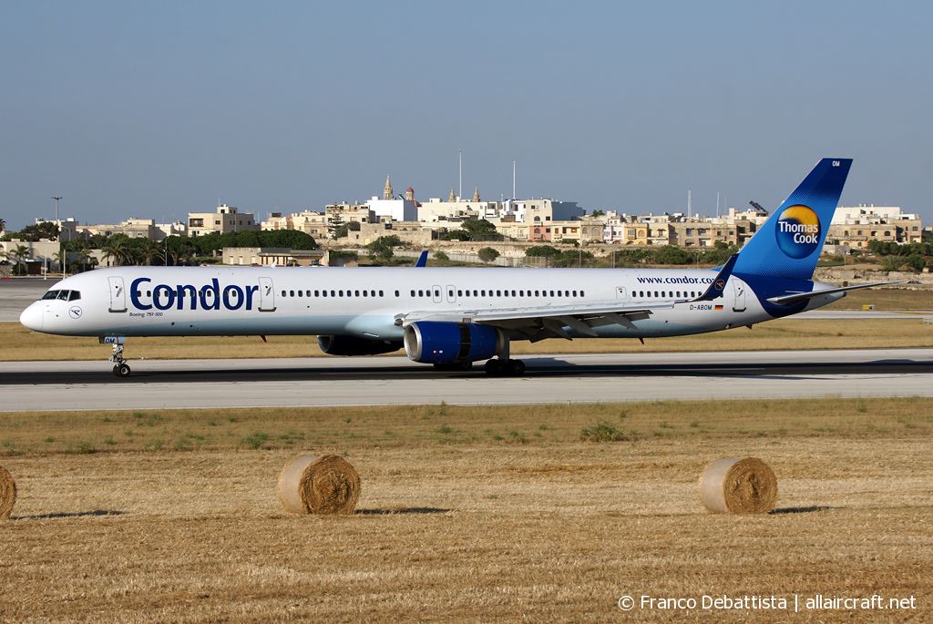 D-ABOM · Boeing 757-330(WL) · (MLA / LMML)