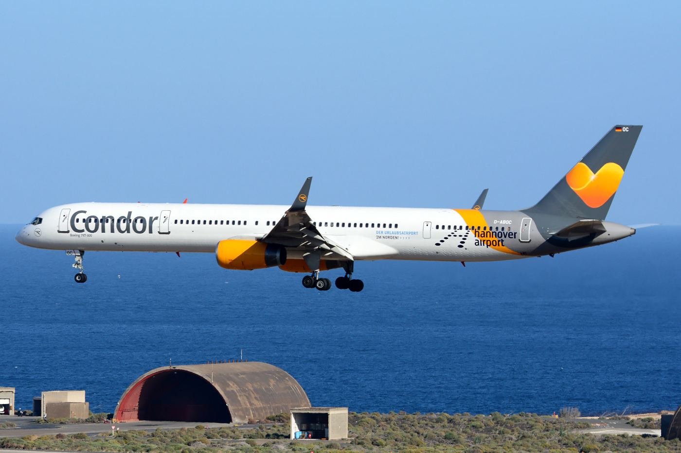 D-ABOC · Boeing 757-330 · (LPA / GCLP)