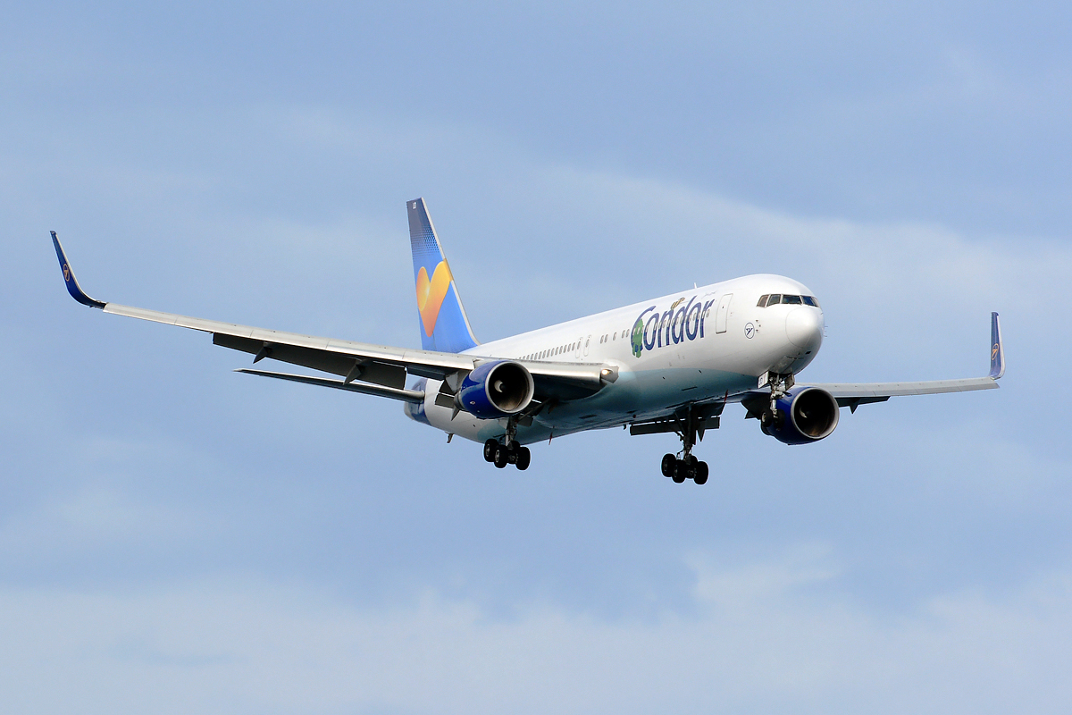 D-ABUD · Boeing 767-330/(ER)(WL) · (LPA / GCLP)