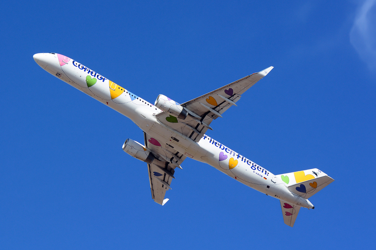 D-ABON · Boeing 757-330 · (LPA / GCLP)