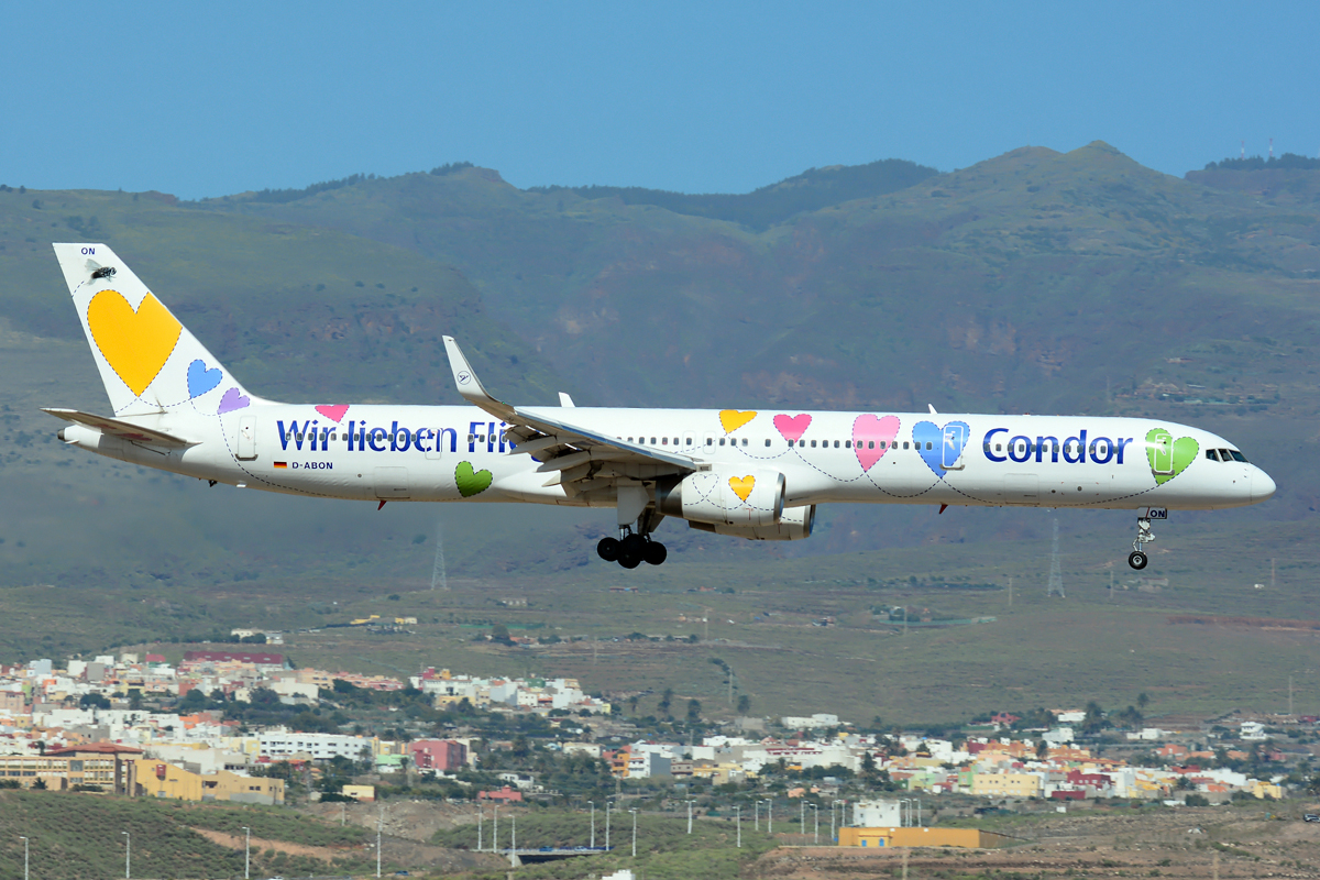 D-ABON · Boeing 757-330 · (LPA / GCLP)