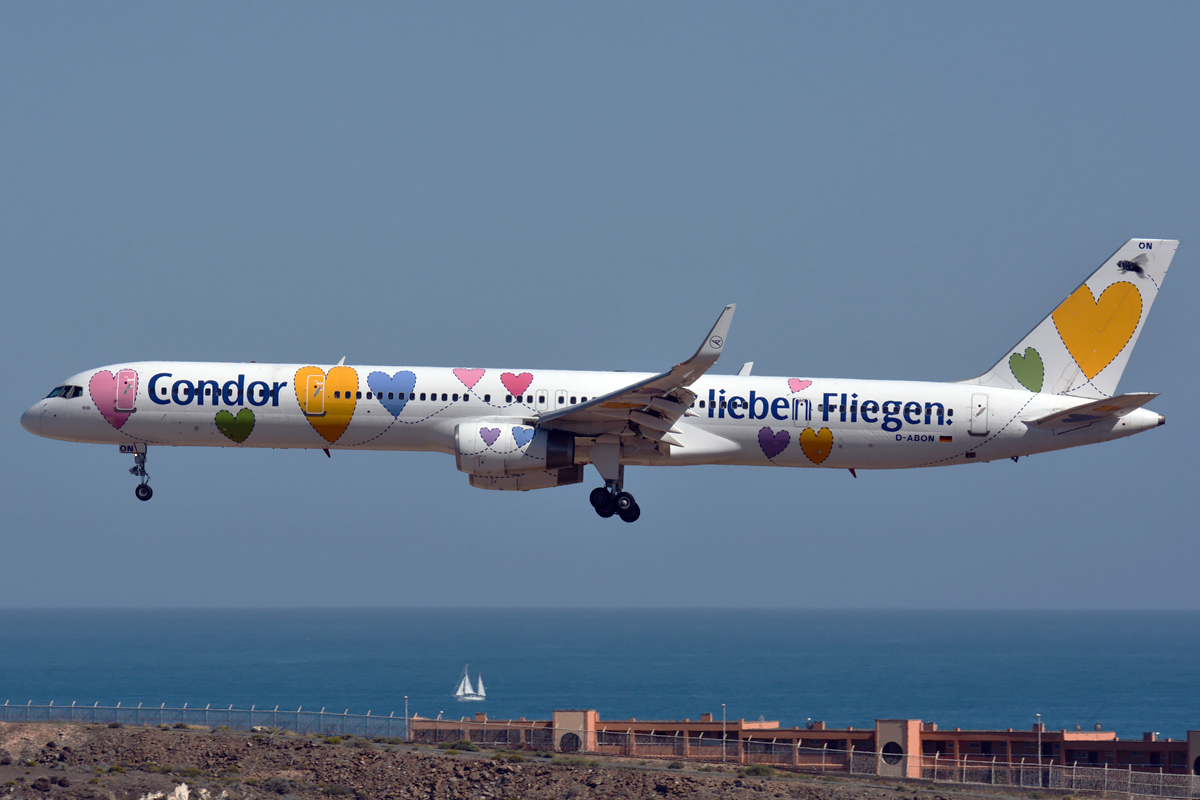 D-ABON (29023) Boeing 757-330