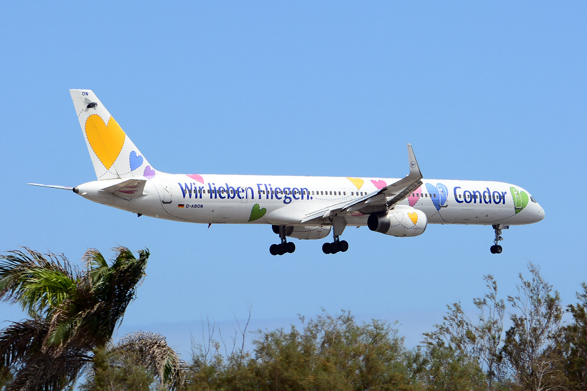 D-ABON · Boeing 757-330 · (LPA / GCLP)