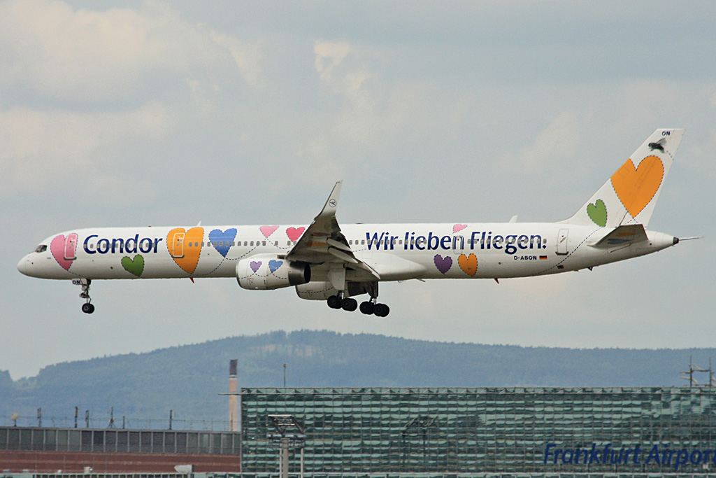 D-ABON (cn 29023) Boeing 757-330