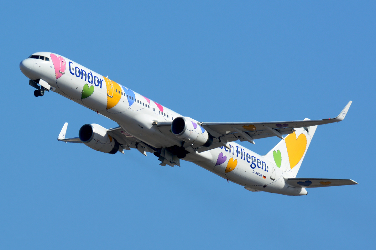 D-ABON · Boeing 757-330 · (LPA / GCLP)