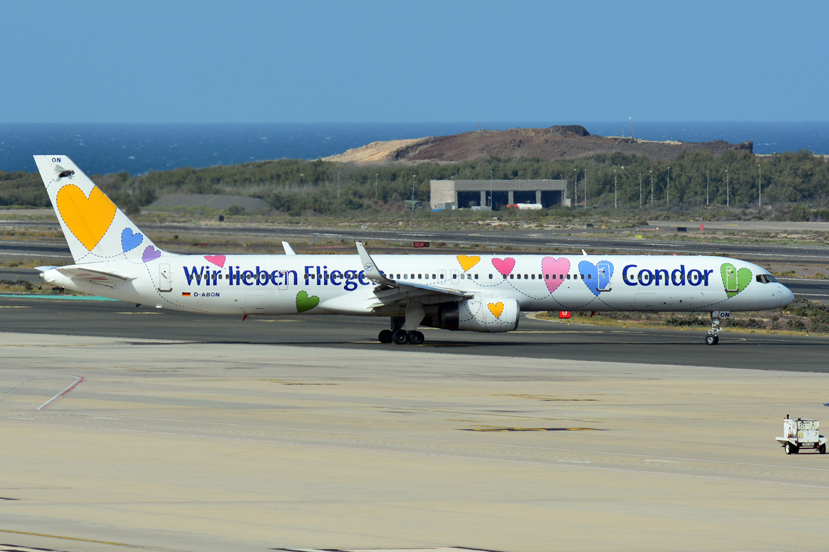 D-ABON · Boeing 757-330(WL) · (LPA / GCLP)