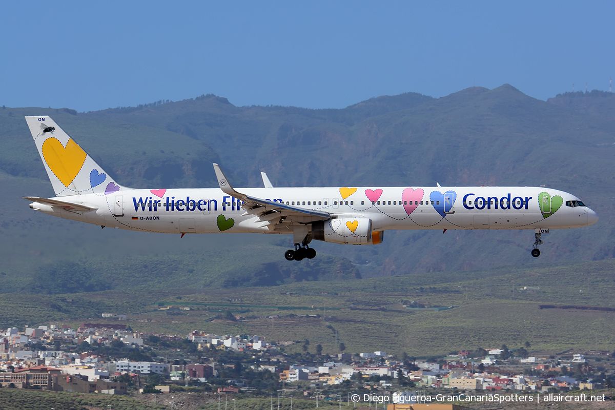 D-ABON · Boeing 757-330(WL) · (LPA / GCLP)