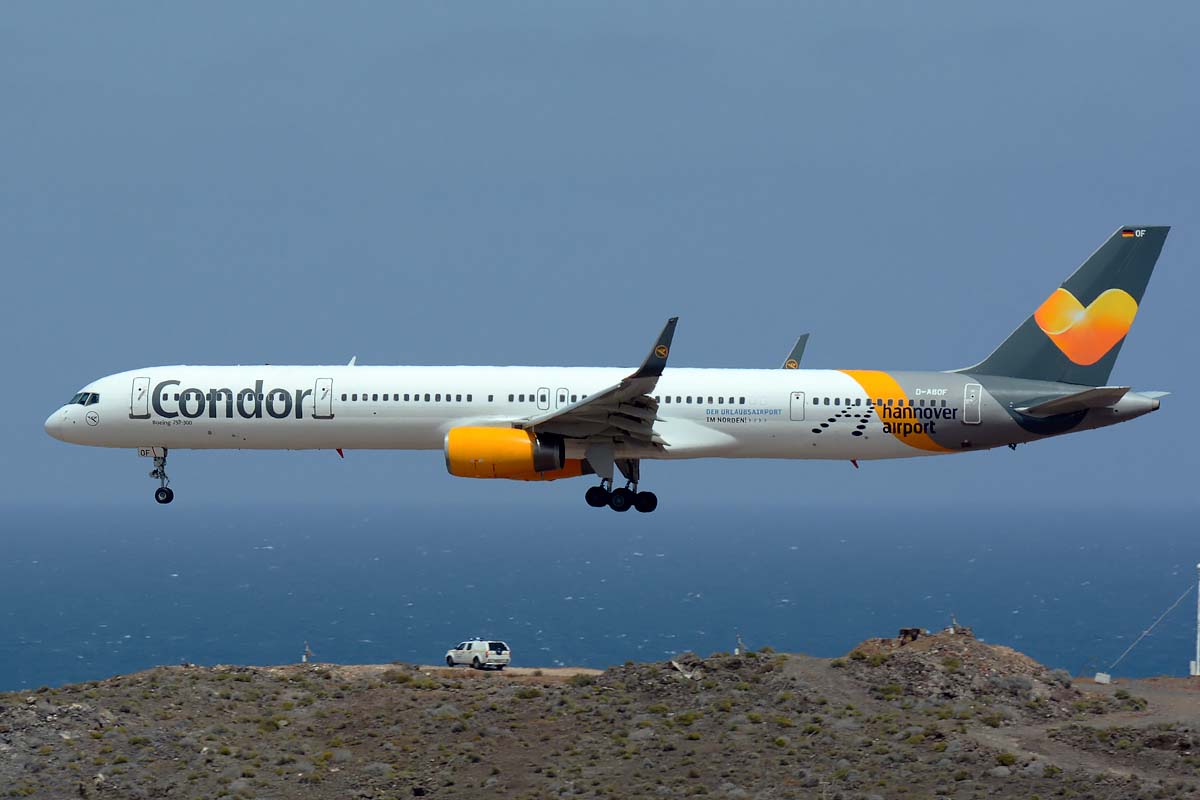 D-ABOF · Boeing 757-330(WL) · (LPA / GCLP)