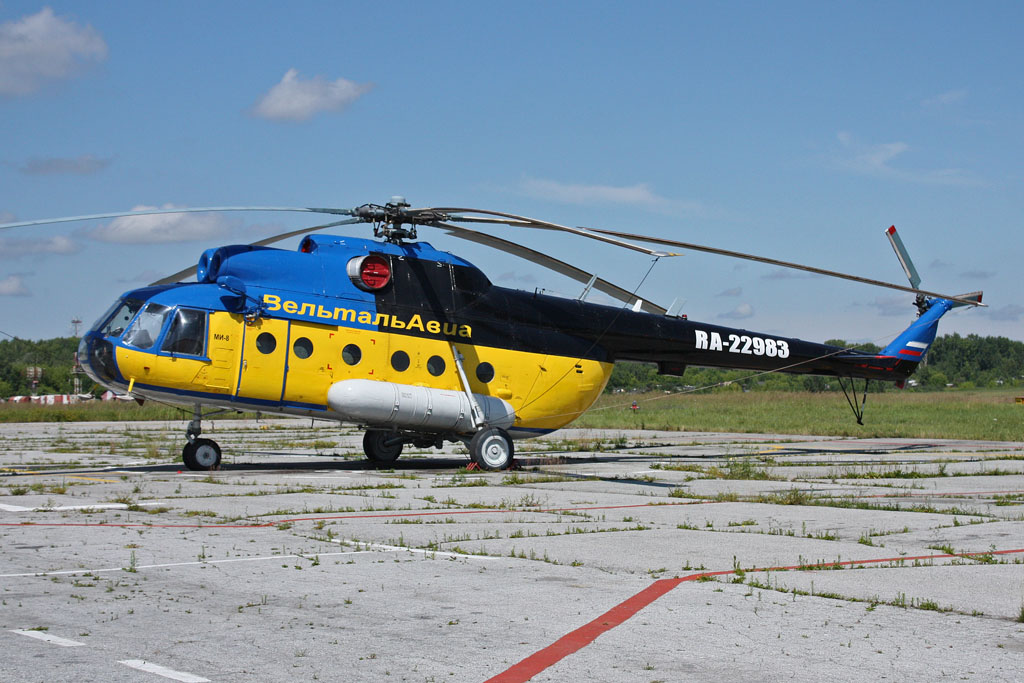 RA-22983 · Mil Mi-8T · (UNCC)