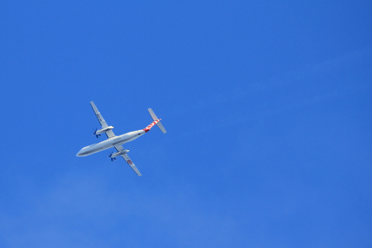 SP-EQD (4411) Bombardier Dash 8-Q402
