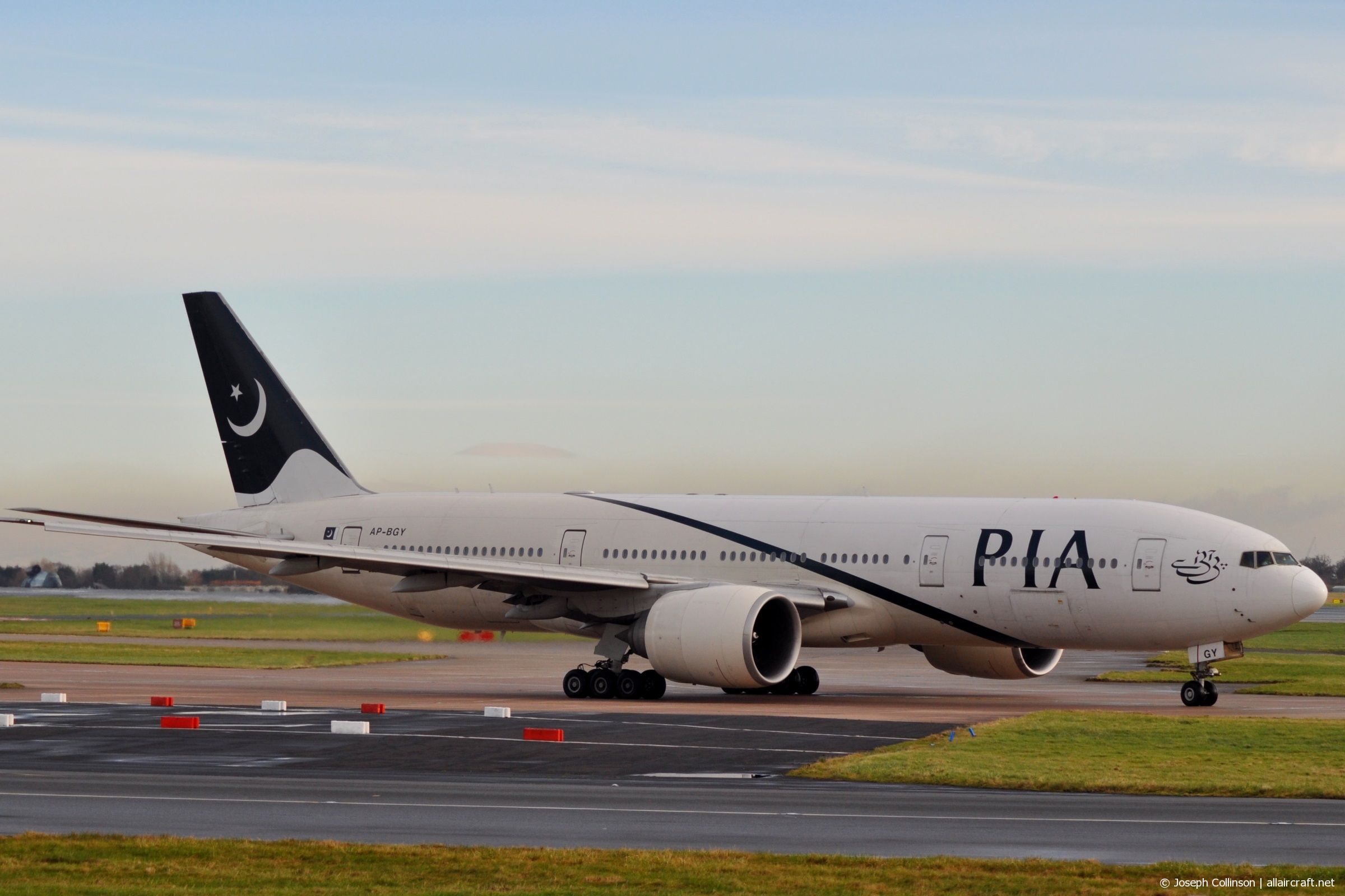 AP-BGY (33781) 2005 Boeing 777-240 LR