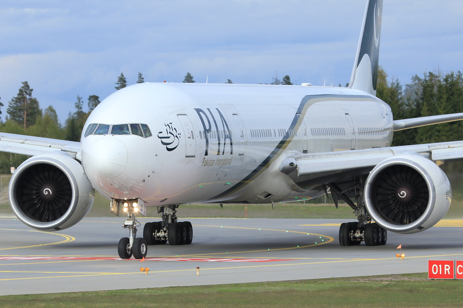AP-BID · Boeing 777-340/ER · (OSL / ENGM)