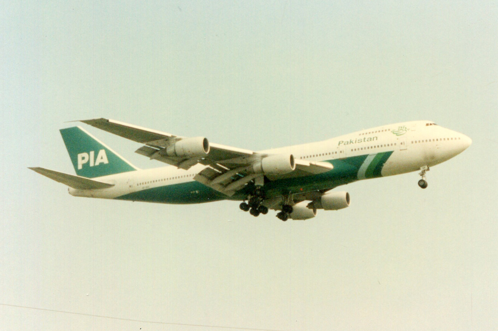 AP-BAK · Boeing 747-240B(M) · (LHR / EGLL)