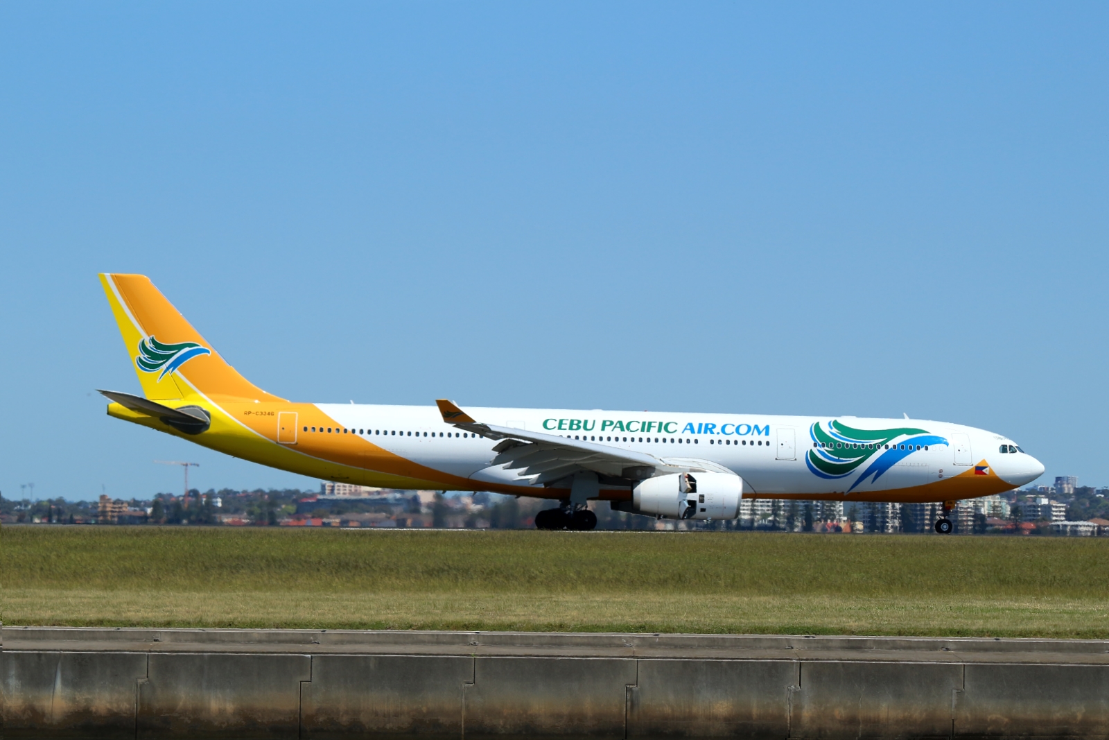 RP-C3346, (cn 1602), Airbus A330-343