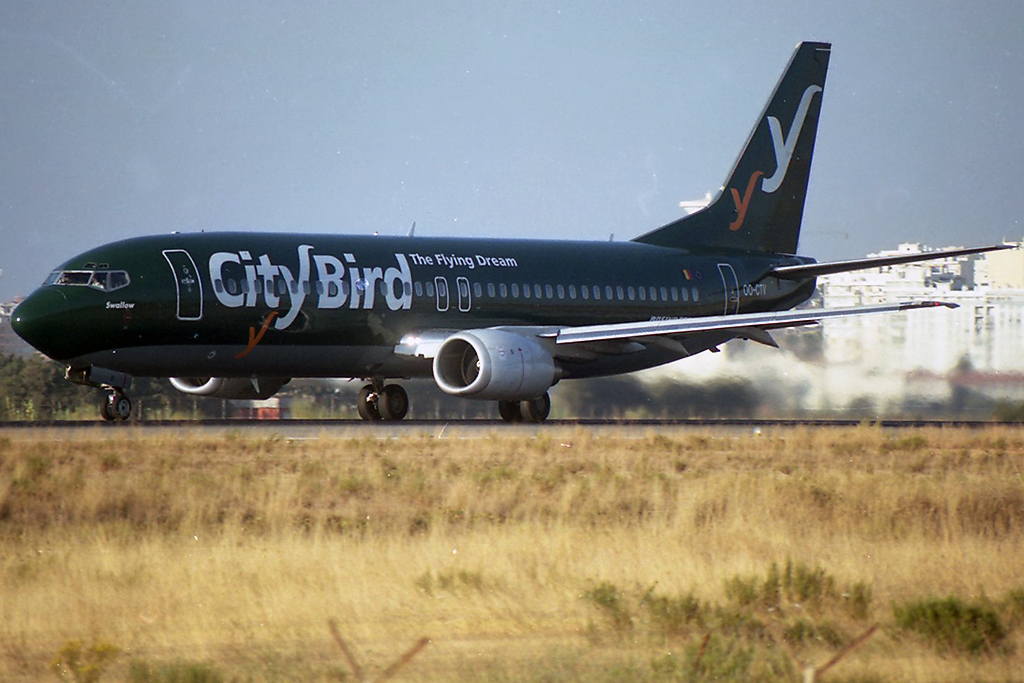 OO-CTV · Boeing 737-46Q · (FAO / LPFR)