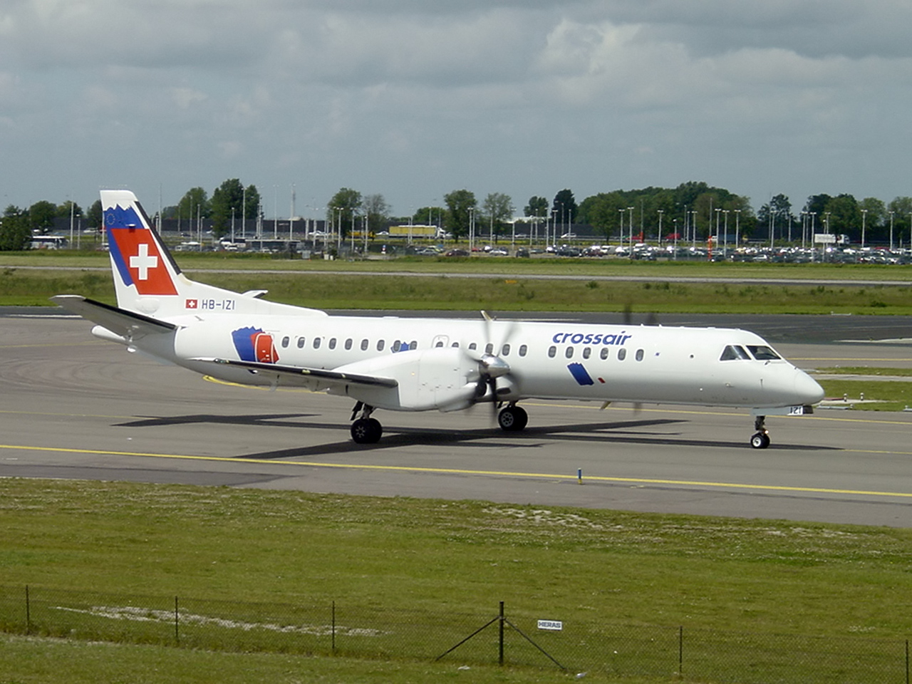 HB-IZI, (cn 2000-012), Saab 2000