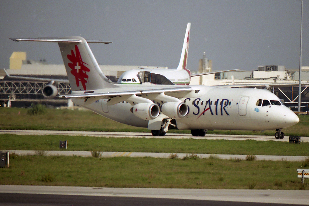 HB-IXR · British Aerospace Avro RJ100 · (LIS / LPPT)