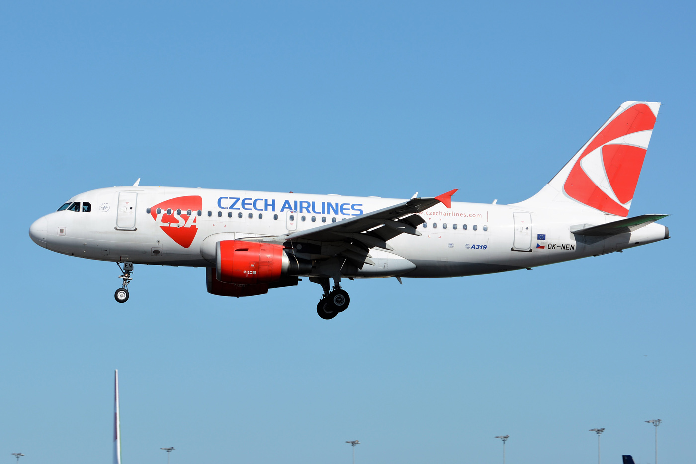 OK-NEN · Airbus A319-112 · (LIS / LPPT)