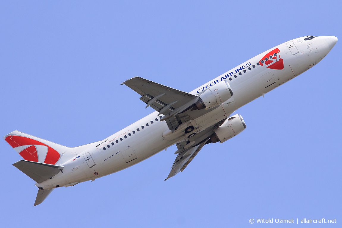 OM-GTB (28882) Boeing 737-49R