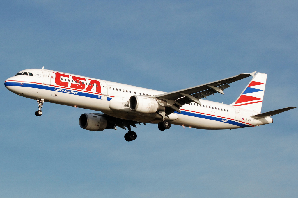OK-CED (684) 1997 Airbus A321-211