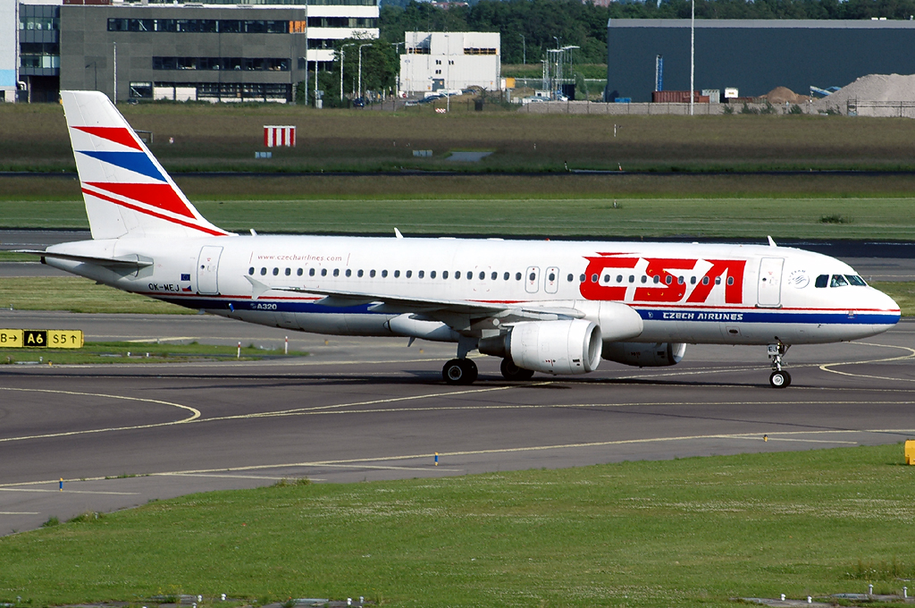 OK-MEJ · Airbus A320-214 · (AMS / EHAM)