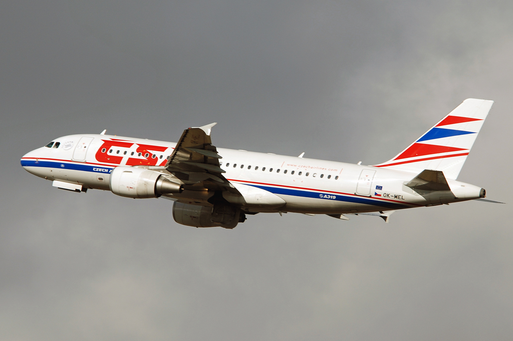 OK-MEL (03094) Airbus A319-112