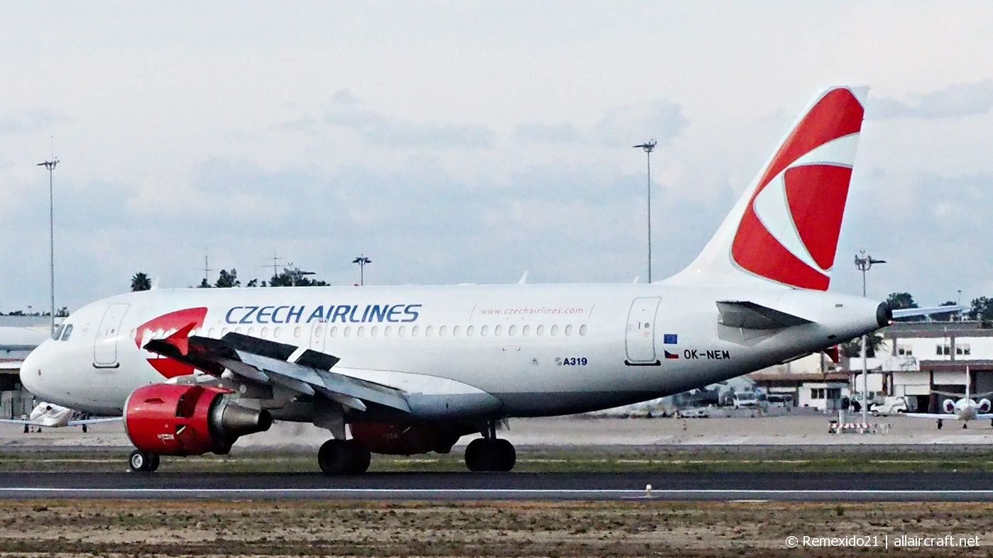 OK-NEM · Airbus A319-112 · (FAO / LPFR)