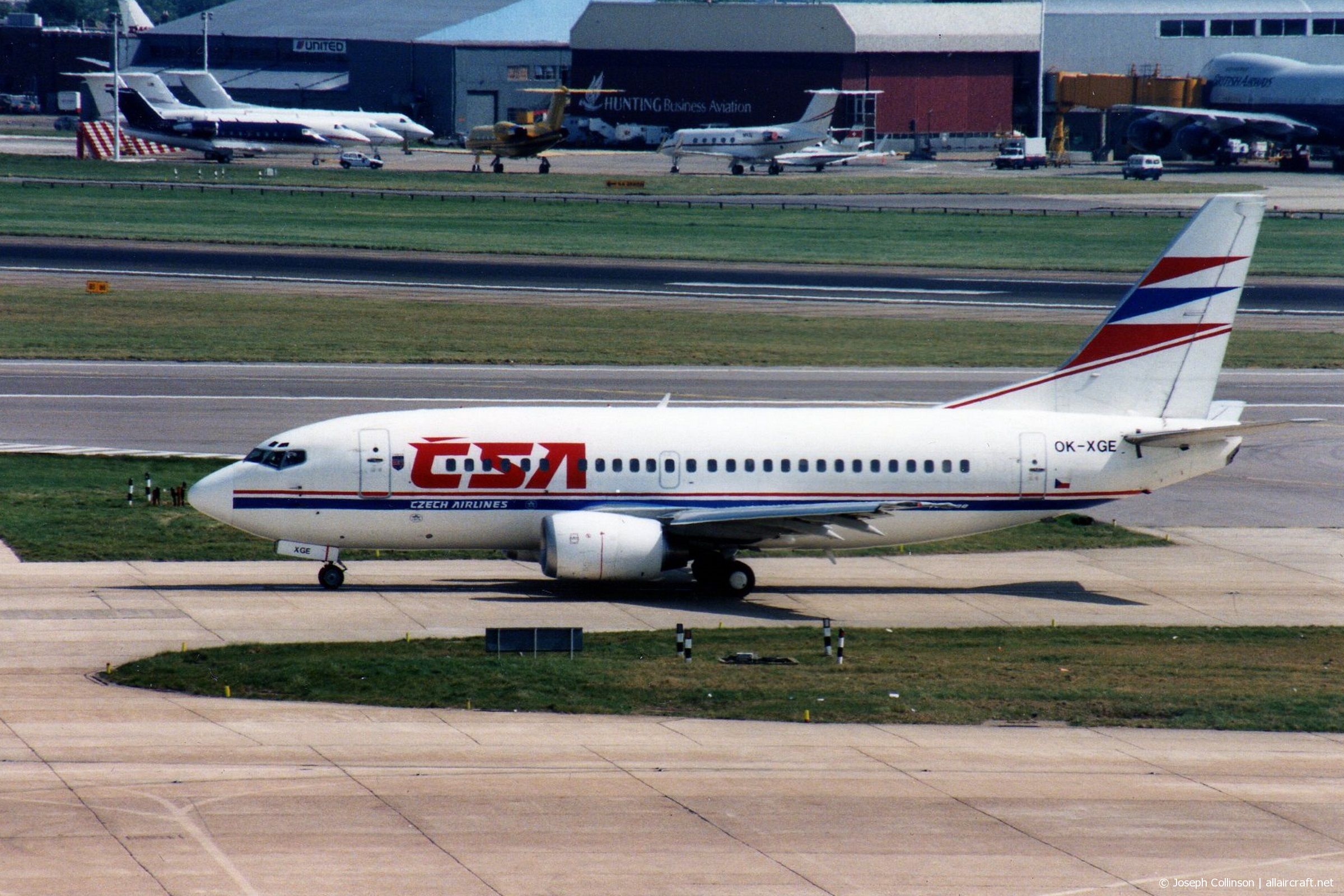 OK-XGE · Boeing 737-55S · (LHR / EGLL)