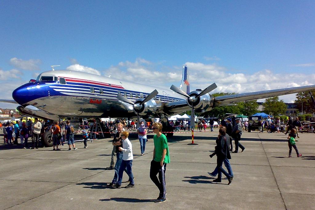 N996DM · Douglas DC-6B · (SVG / ENZV)