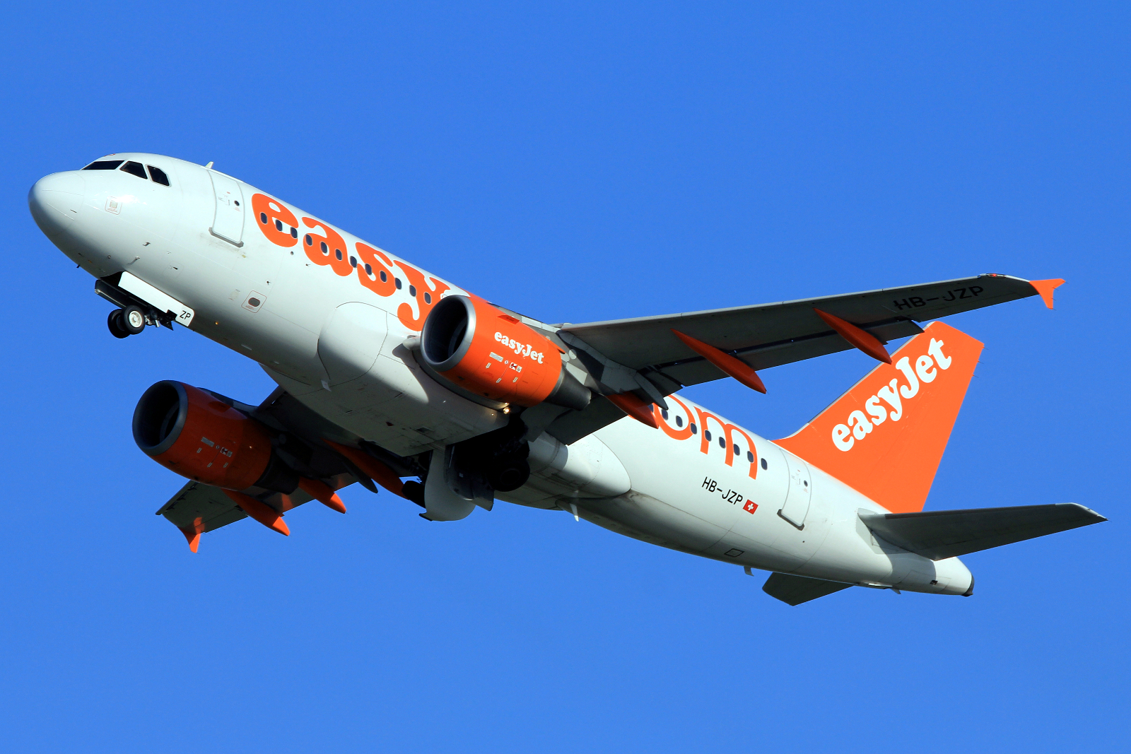 HB-JZP (2427) 2005 Airbus A319-111