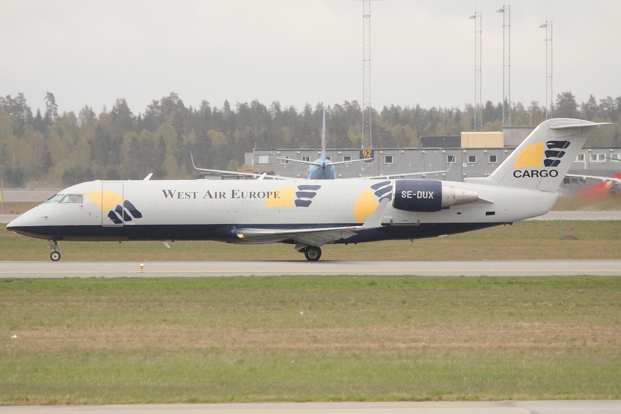 SE-DUX · Bombardier CRJ-200PF · (OSL / ENGM)
