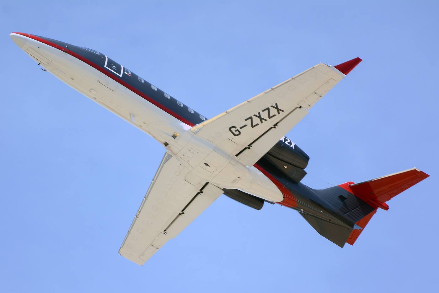 G-ZXZX · Bombardier Learjet 45 · (FAO / LPFR)
