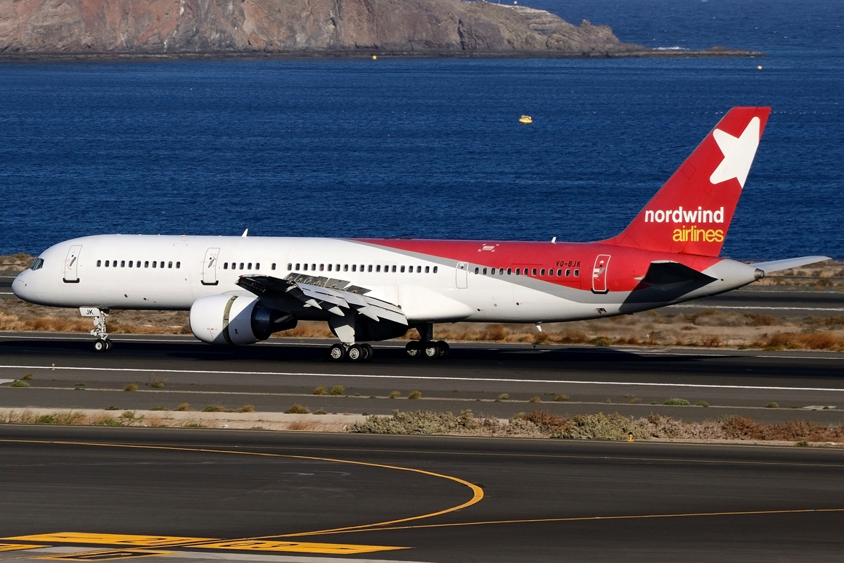 VQ-BJK (29380) 1998 Boeing 757-2Q8