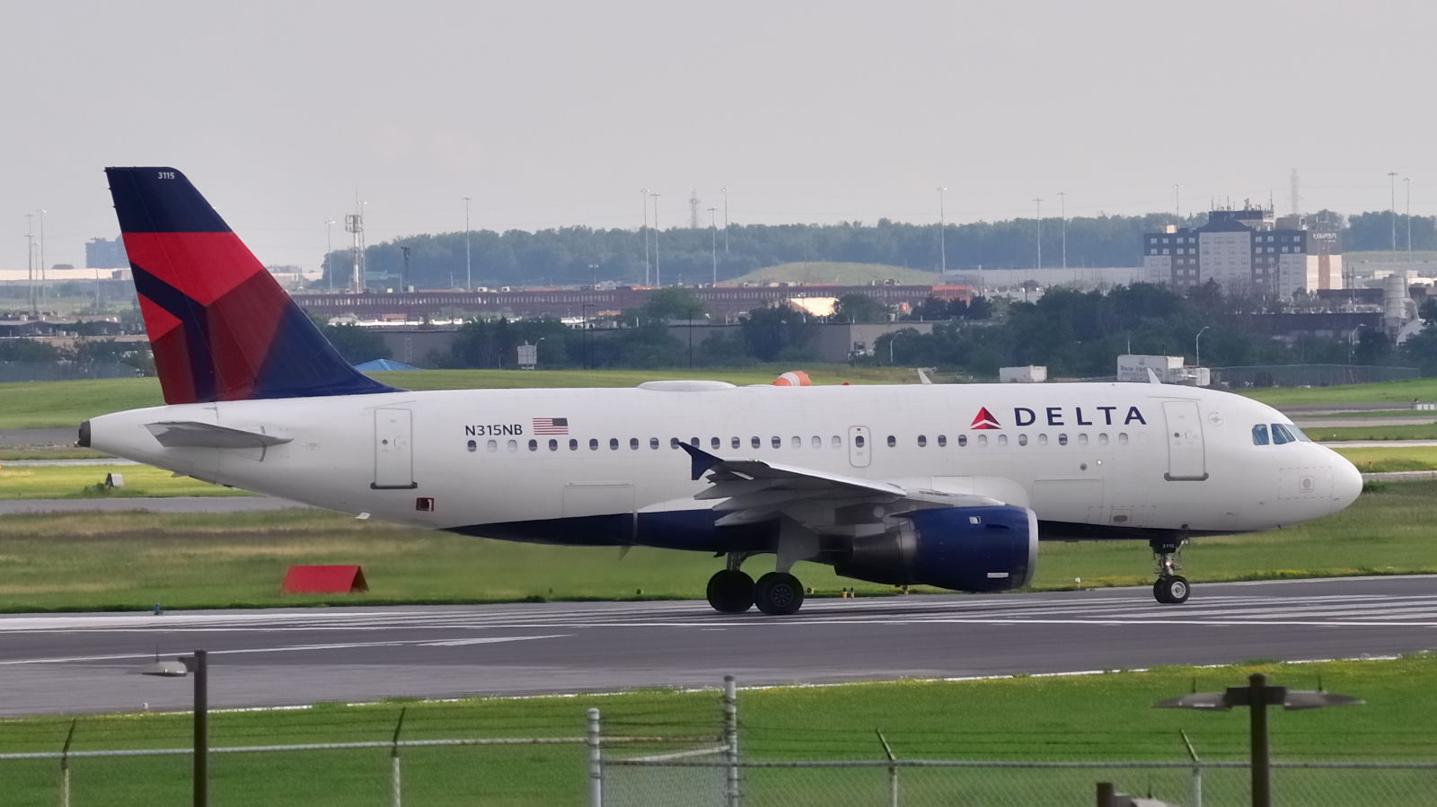 N315NB · Airbus A319-114 · (YYZ / CYYZ)