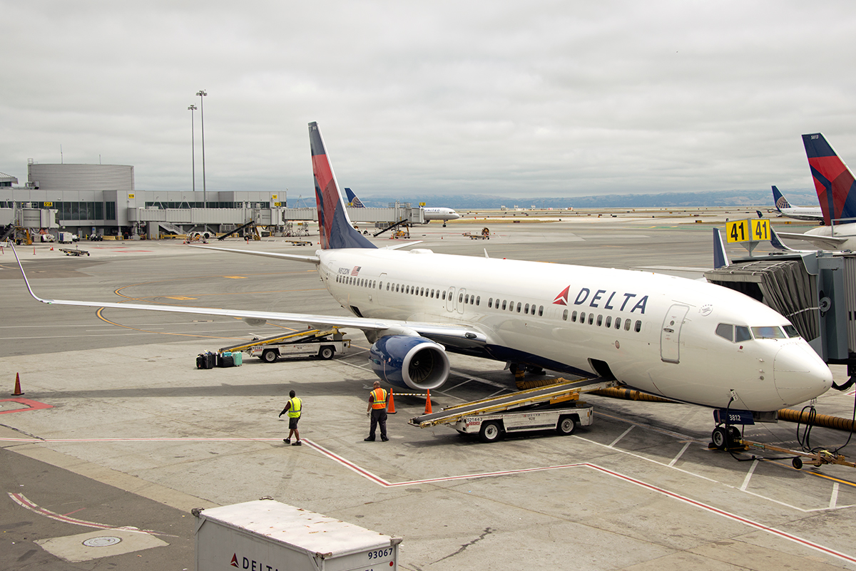 N812DN (031923) Boeing 737-932