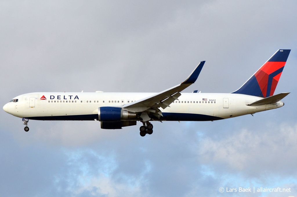 N1602 · Boeing 767-332/ER(WL) · (CPH / EKCH)