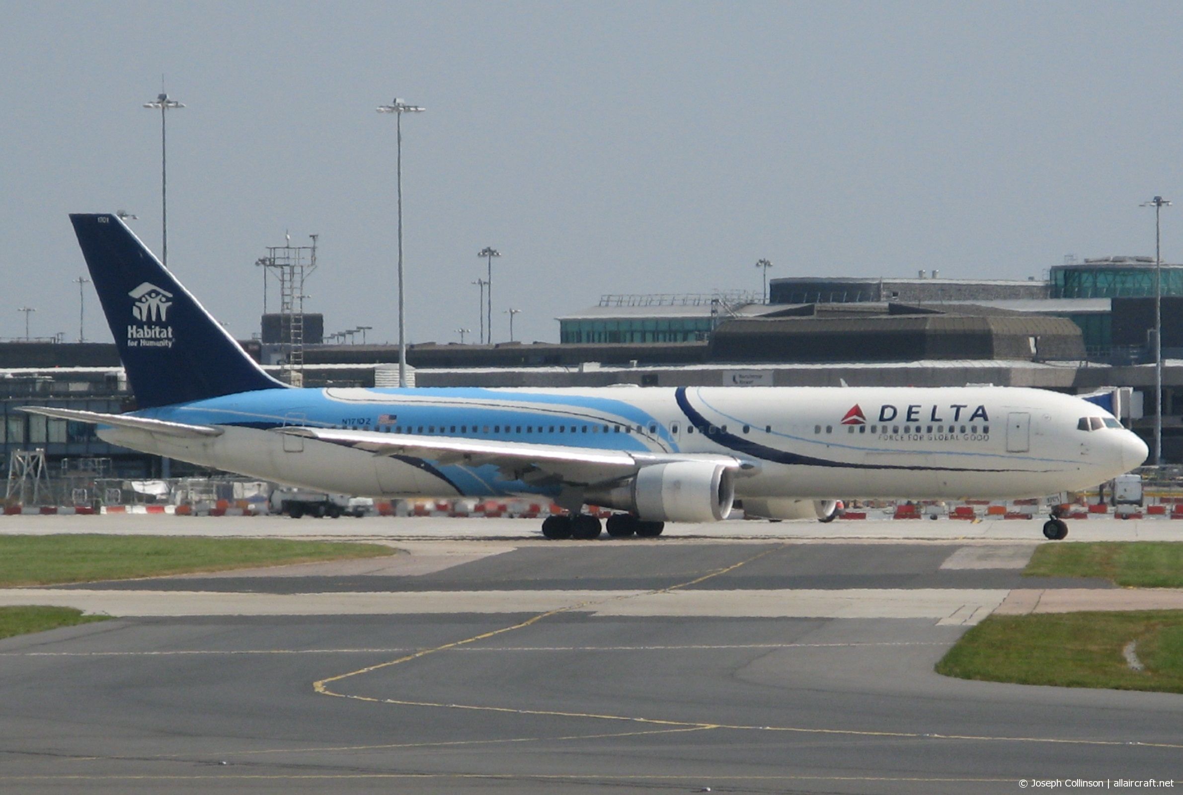 N171DZ · Boeing 767-332/ER · (MAN / EGCC)