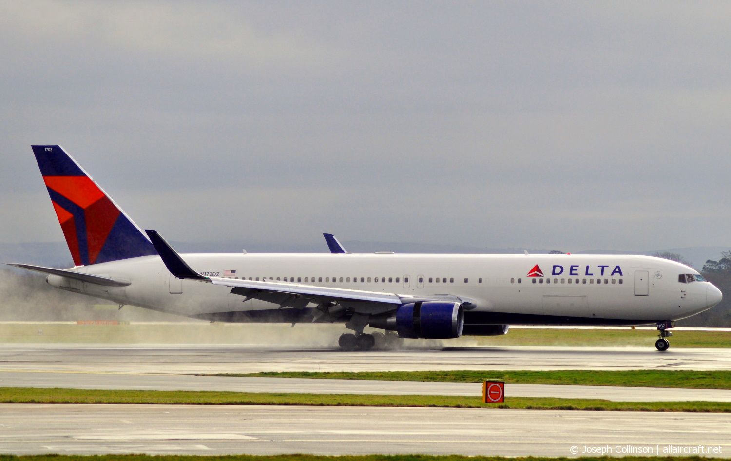N172DZ · Boeing 767-332(ER)(WL) · (MAN / EGCC)