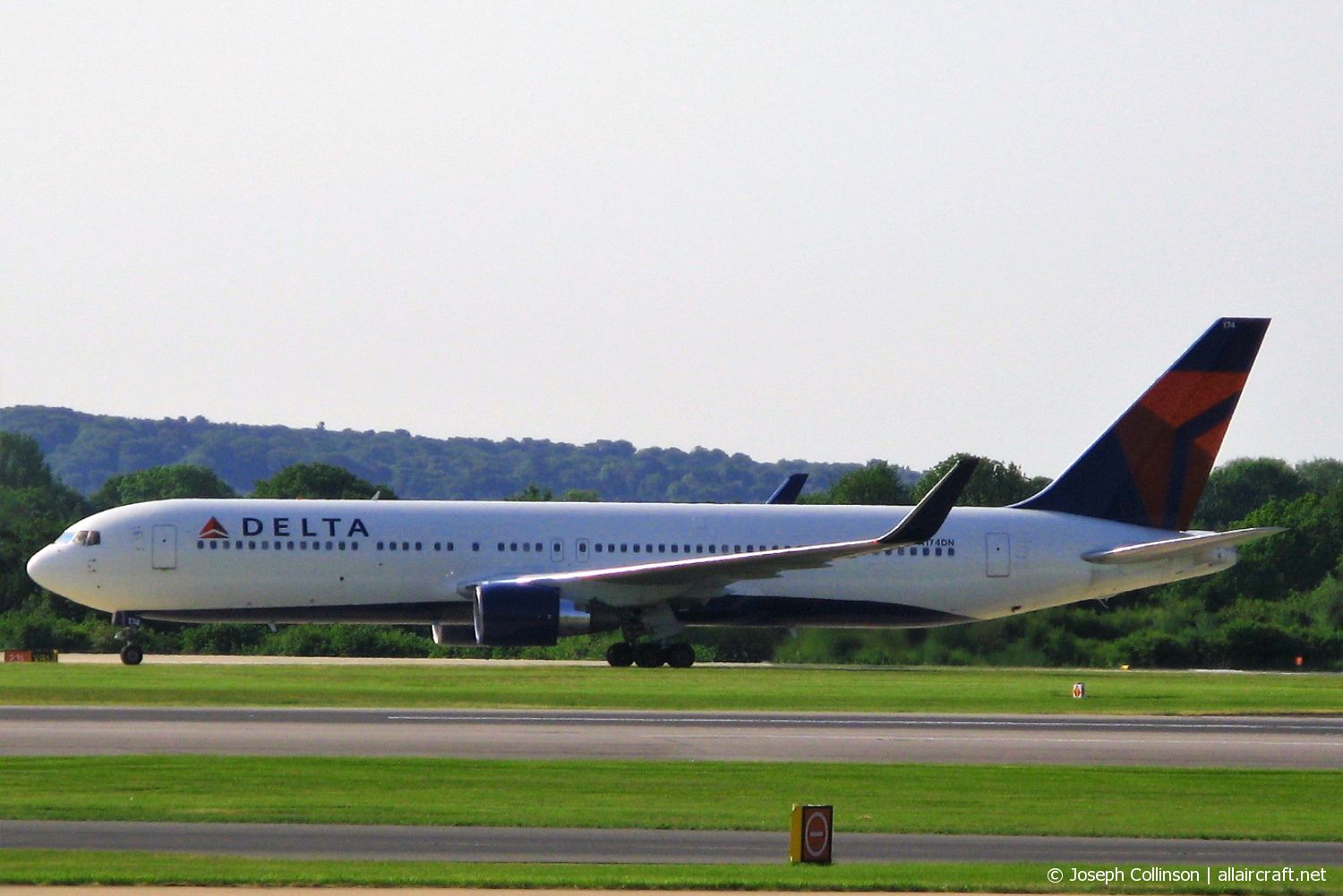 N174DN · Boeing 767-332(ER)(WL) · (MAN / EGCC)