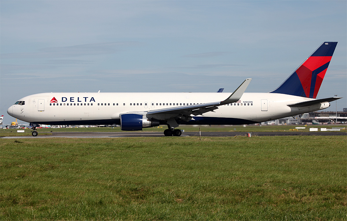 N185DN · Boeing 767-332/ER(WL) · (DUB / EIDW)