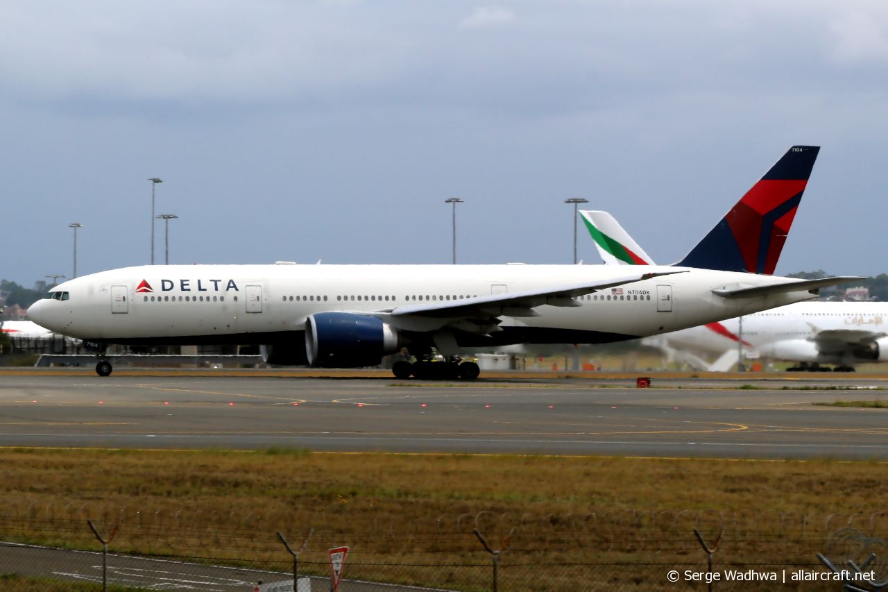 N704DK (29739) Boeing 777-232