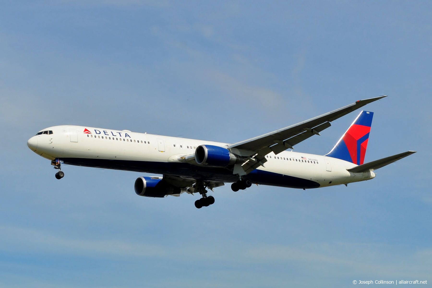N833MH · Boeing 767-432/ER · (LHR / EGLL)